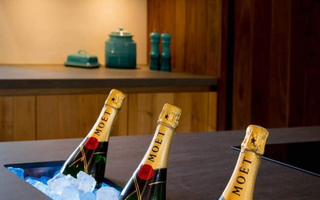 Champagne-on-ice-luxury-hotel-photographer