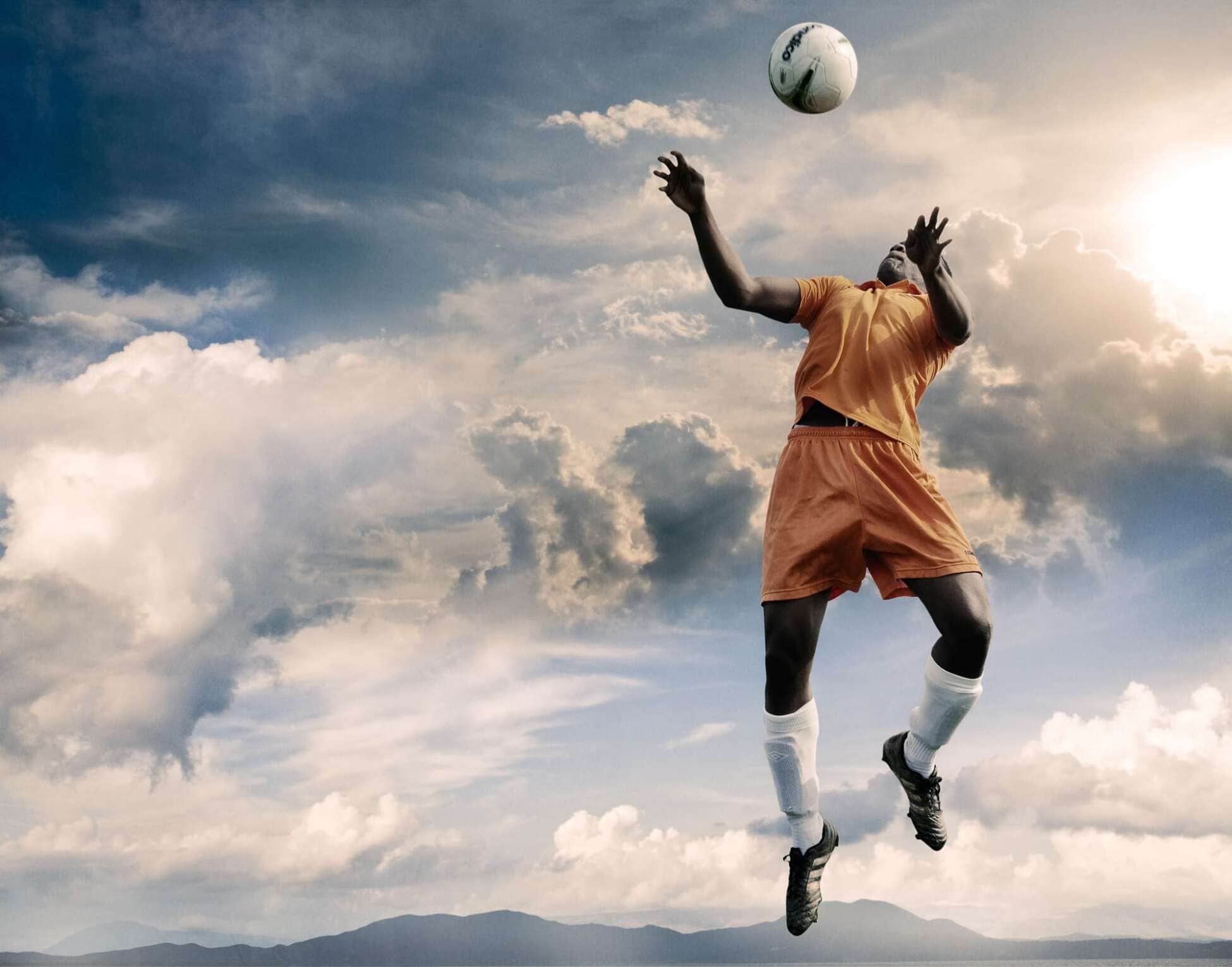 Soaring-for-the-ball